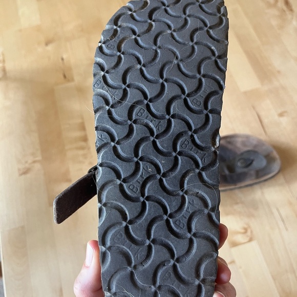 Birkenstock Gizeh sandal. Color - Mocha. Size 38 - Picture 3 of 6